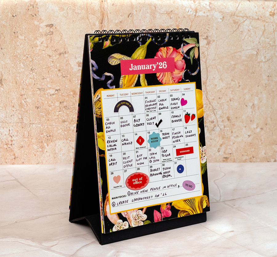 White Floral Paradise | 2026 Desk Calendar