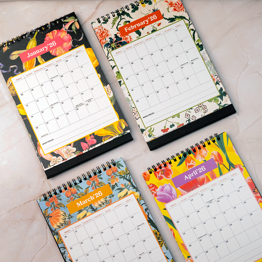 White Floral Paradise | 2026 Desk Calendar