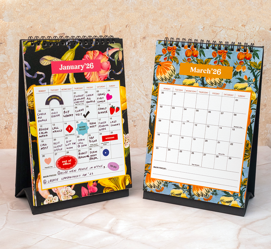 White Floral Paradise | 2026 Desk Calendar